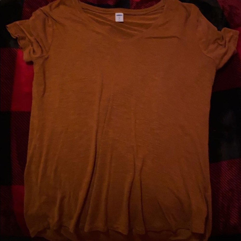 old navy brown tshirt